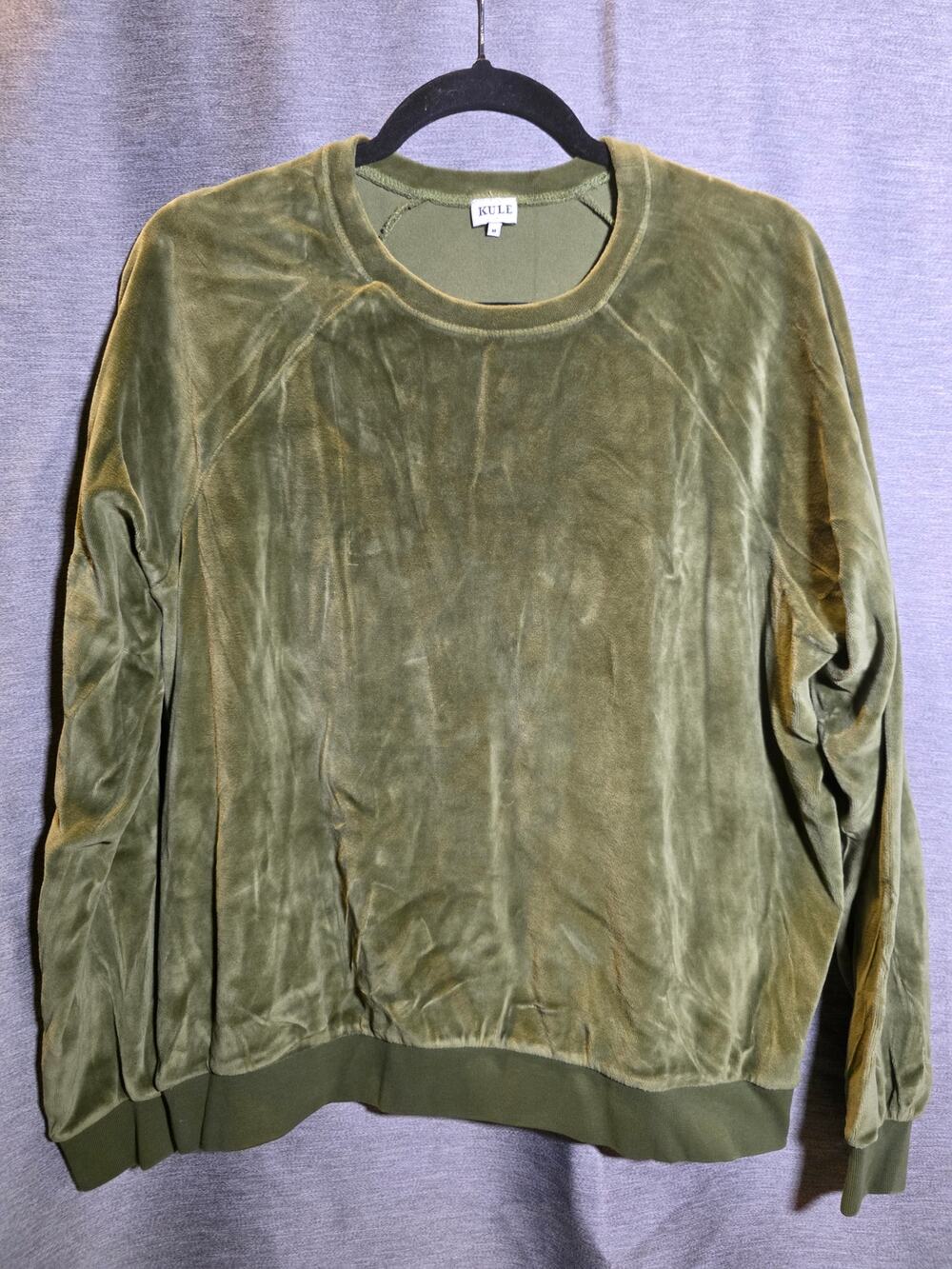 Womens Kule Green Velour Raglan Sweatshirt Sz M Olive Avocado Christmas Soft